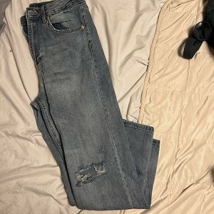🍒4 for $25🍒 distressed mom jeans